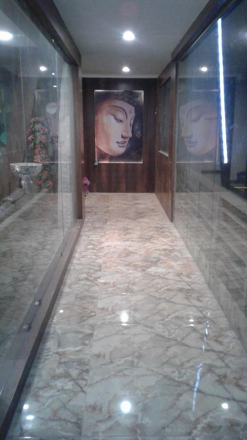Hotel The Grand Parshwanath Sankeshvar ภายนอก รูปภาพ