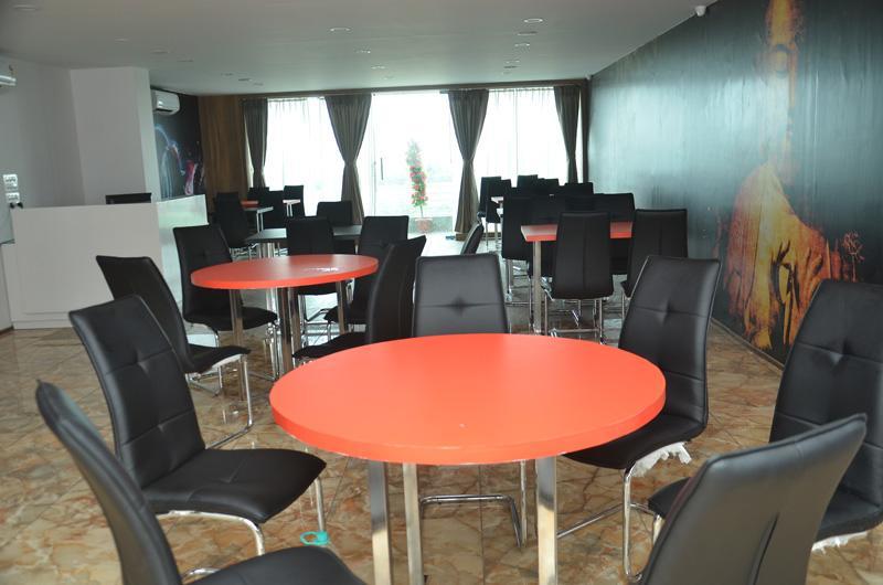 Hotel The Grand Parshwanath Sankeshvar ภายนอก รูปภาพ